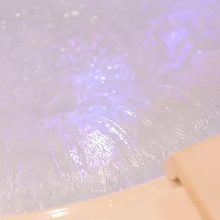 Love Jacuzzi Apartment *